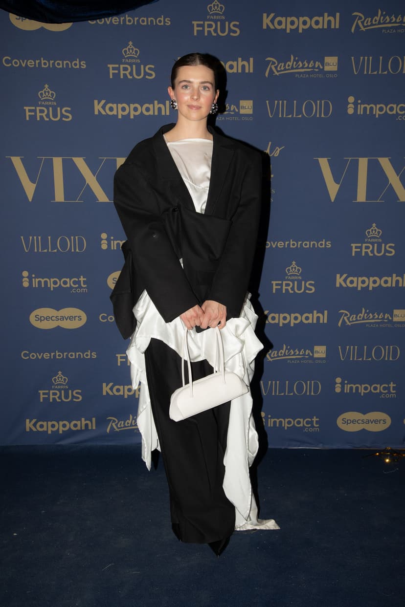 Annika Momrak